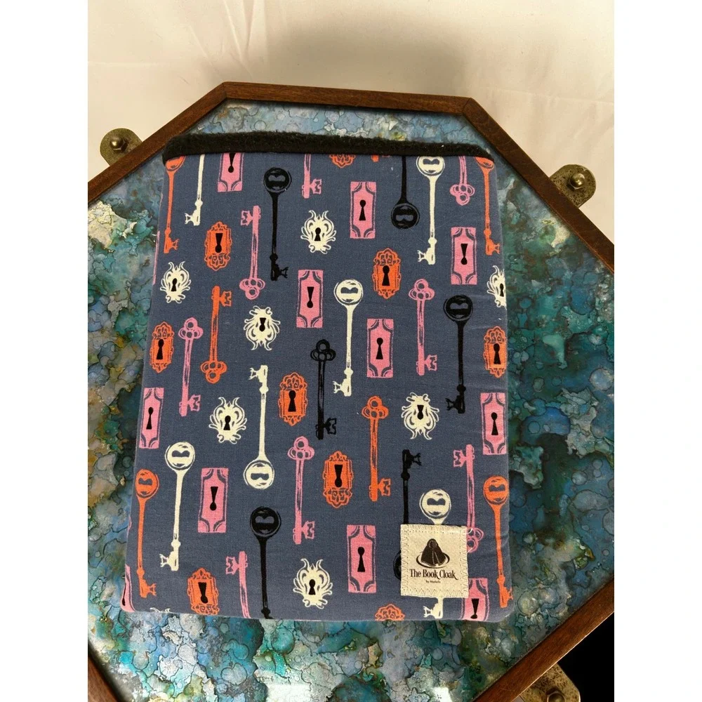The Book Cloak Padded Book Covers – Starry Night Art + Key Pattern Reversible